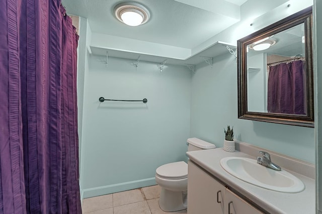 2747 S Kihei Rd Unit D102, Kihei, HI 96753 - full bathroom featuring tile patterned flooring, toilet, vanity, and curtained shower