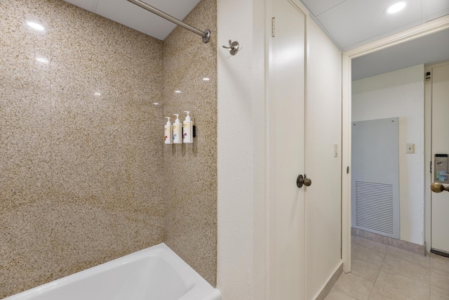 full bathroom with tile patterned floors and visible vents