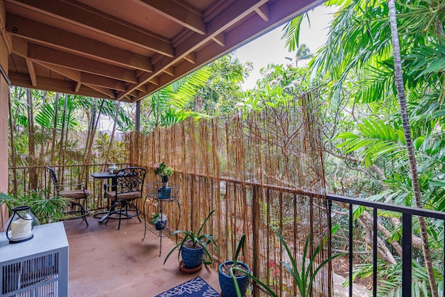 3559 Lower Honoapiilani Rd Unit 720, Lahaina, HI 96761 - view of patio / terrace