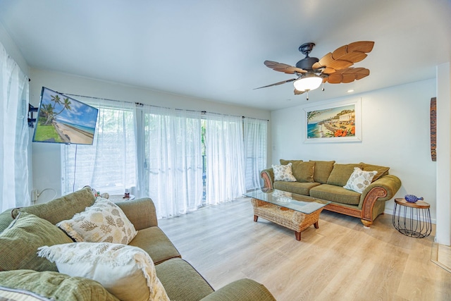 3559 Lower Honoapiilani Rd Unit 720, Lahaina, HI 96761 - living area featuring light wood-type flooring and a ceiling fan