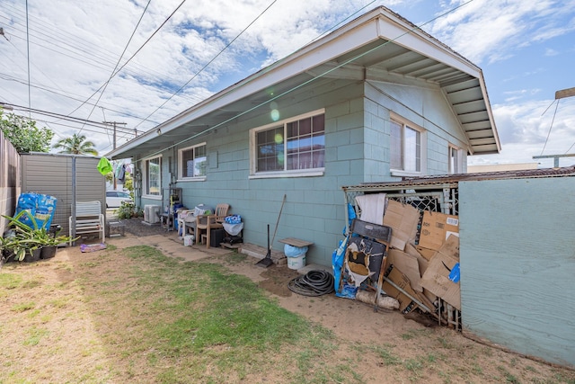 454 S Papa Ave, Kahului, HI 96732 - view of side of home with concrete block siding