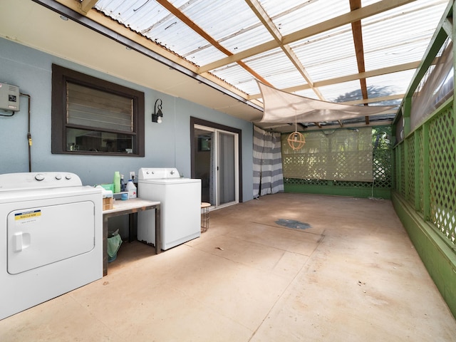 3100 Mapu Pl, Kihei, HI 96753 - view of patio with washer and clothes dryer
