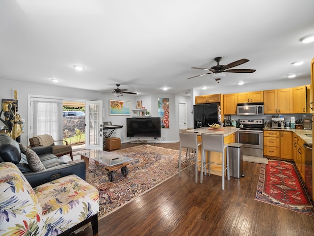 3100 Mapu Pl, Kihei, HI 96753 - living area with a ceiling fan, dark wood-style floors, and recessed lighting