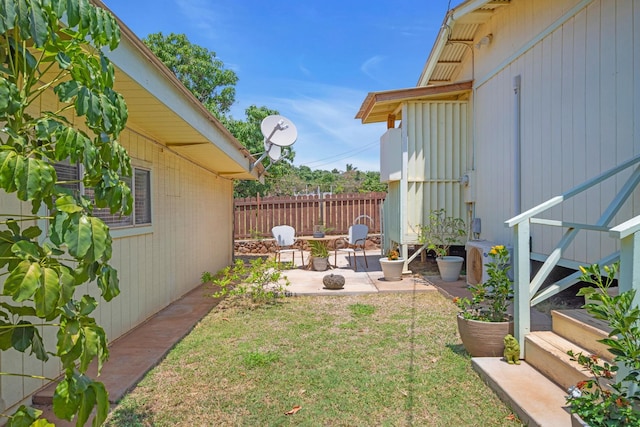 317 Kenolio Rd, Kihei, HI 96753 - view of yard featuring fence and a patio