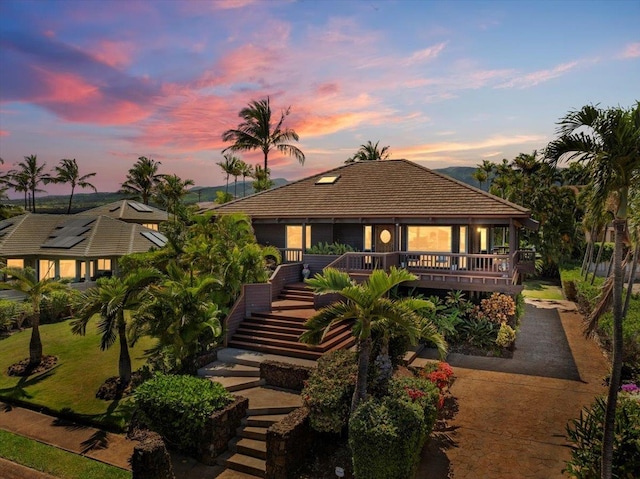 41 Pihaa St, Lahaina, HI 96761 - view of front facade featuring stairs and a deck