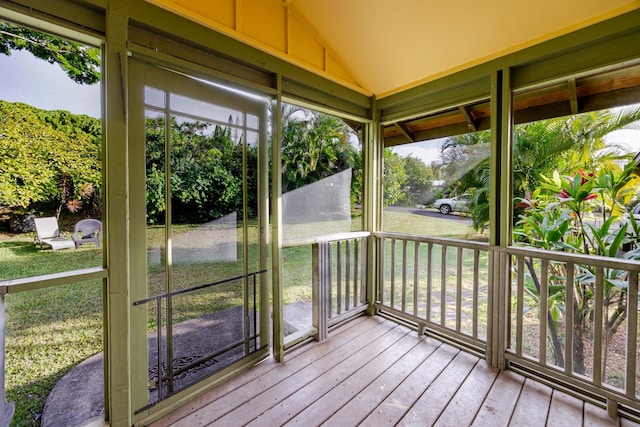 1220 W Kuiaha Rd, Haiku, HI 96708 - unfurnished sunroom with lofted ceiling