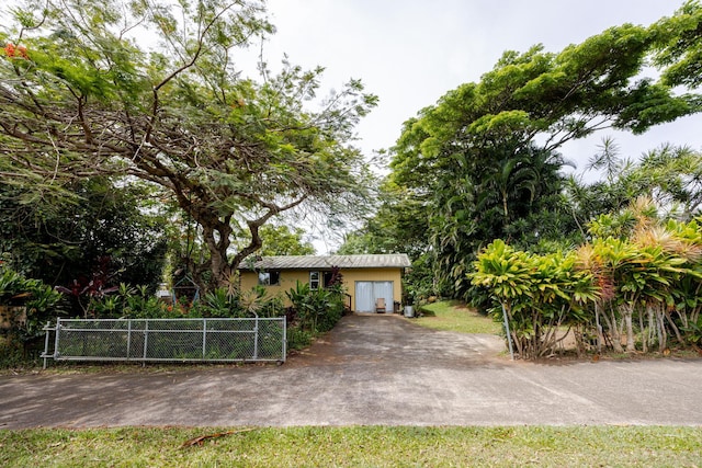 1220 W Kuiaha Rd, Haiku, HI 96708 - view of front of home with stucco siding