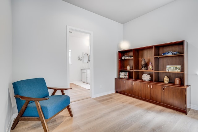 9 Fern Pl, Lahaina, HI 96761 - living area with baseboards and light wood-style flooring