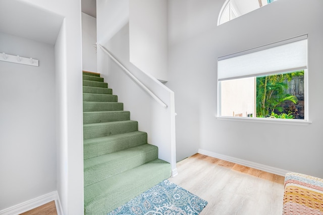 9 Fern Pl, Lahaina, HI 96761 - stairway featuring baseboards, a wealth of natural light, and wood finished floors