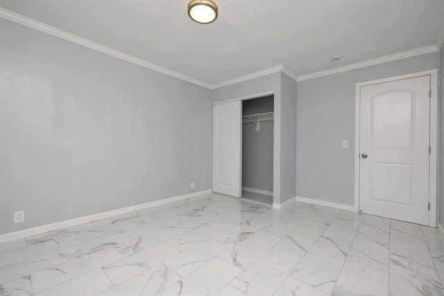 585 Linekona Pl, Wailuku, HI 96793 - unfurnished bedroom featuring baseboards, ornamental molding, and light marble finish floors