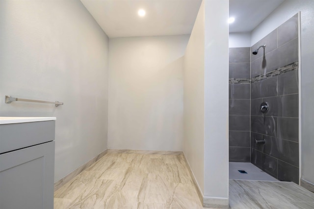 585 Linekona Pl, Wailuku, HI 96793 - bathroom with tiled shower and vanity