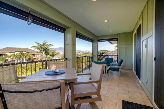 view of sunroom / solarium