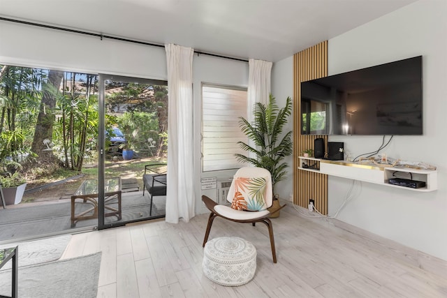 3559 Lower Honoapiilani Rd Unit 709, Lahaina, HI 96761 - interior space featuring wood finished floors