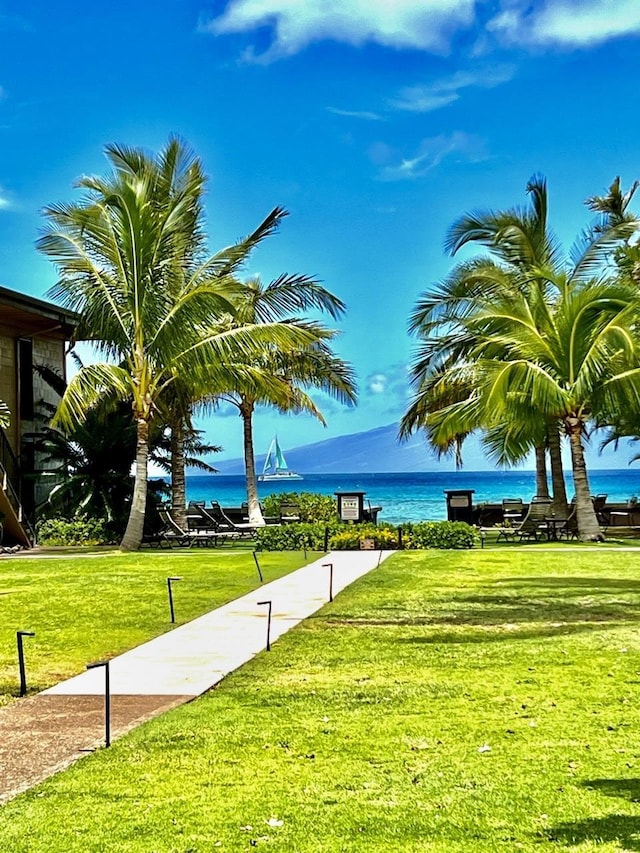 3559 Lower Honoapiilani Rd Unit 709, Lahaina, HI 96761 - view of community featuring a lawn and a water view