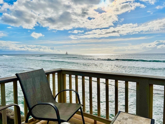 3559 Lower Honoapiilani Rd Unit 709, Lahaina, HI 96761 - balcony featuring a water view