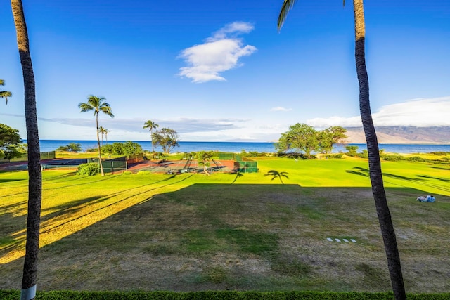 view of yard featuring a water view