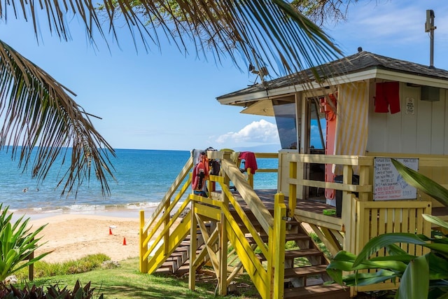 160 Keonekai Rd Unit 11-201, Kihei, HI 96753 - view of play area with view of water and beach