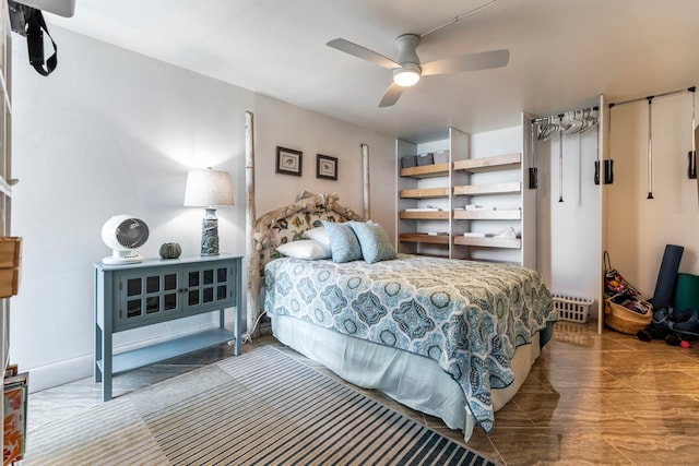 bedroom featuring a ceiling fan