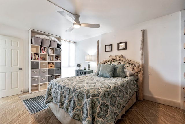 bedroom with a ceiling fan