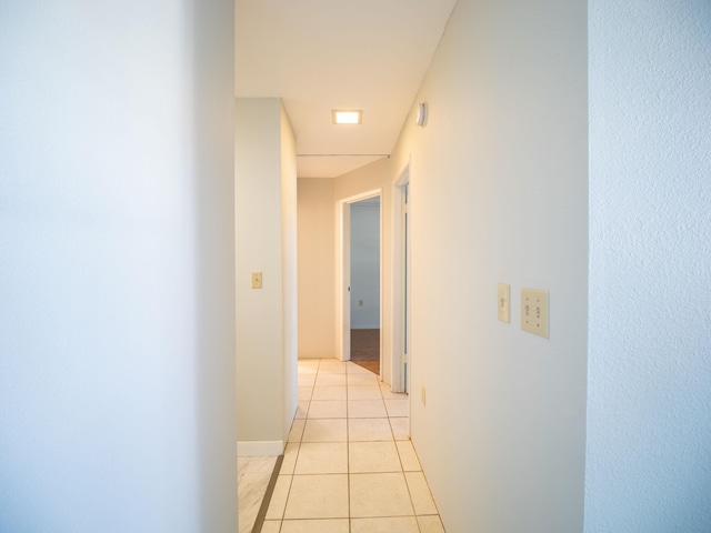 160 Keonekai Rd Unit 14-102, Kihei, HI 96753 - hall featuring light tile patterned flooring