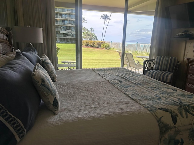 2481 Kaanapali Pkwy Unit 101A, Lahaina, HI 96761 - bedroom featuring access to outside