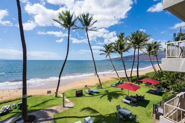 water view with a view of the beach