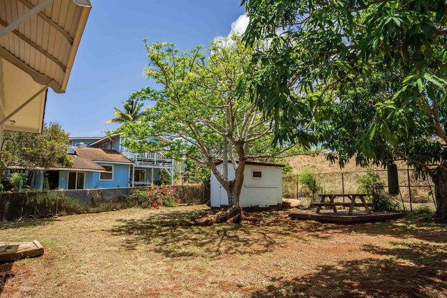 250 Kahiko St, Paia, HI 96779 - view of fenced backyard