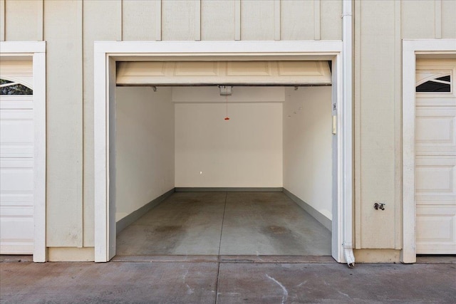 31 E Kuu Aku Ln Unit 206, Lahaina, HI 96761 - garage featuring baseboards