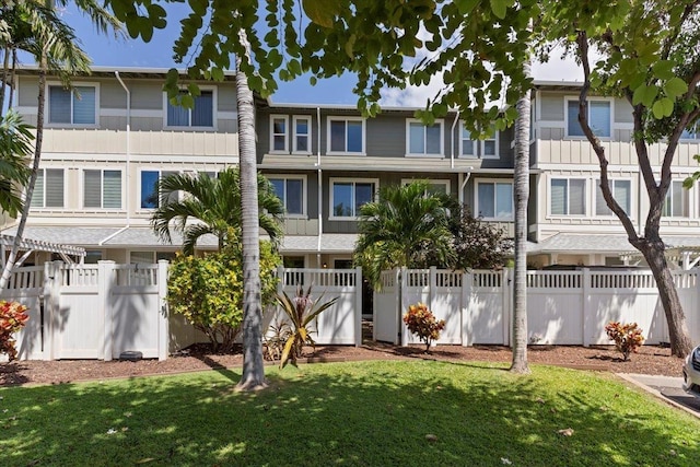 31 E Kuu Aku Ln Unit 206, Lahaina, HI 96761 - view of building exterior