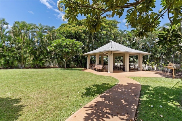 31 E Kuu Aku Ln Unit 206, Lahaina, HI 96761 - view of yard with a gazebo