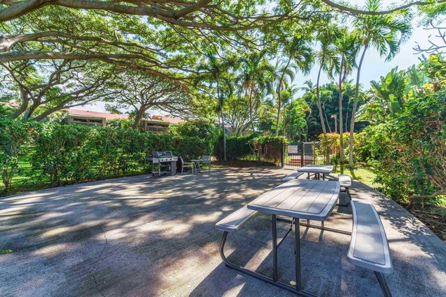4440 Lower Honoapiilani Rd Unit 154, Lahaina, HI 96761 - view of patio with fence and a grill