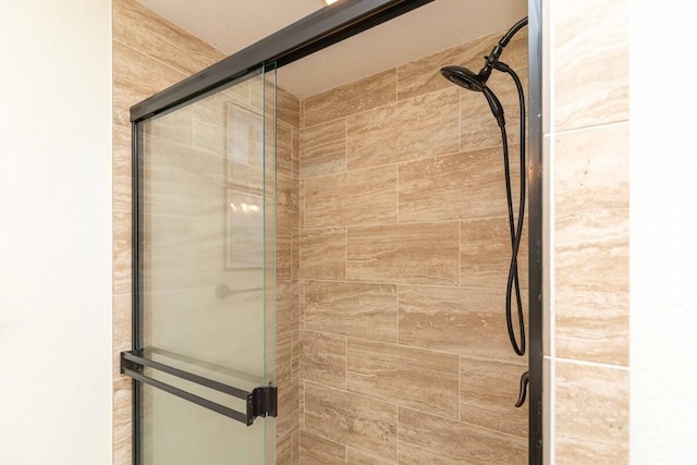 2737 S Kihei Rd Unit 311, Kihei, HI 96753 - bathroom featuring a shower stall