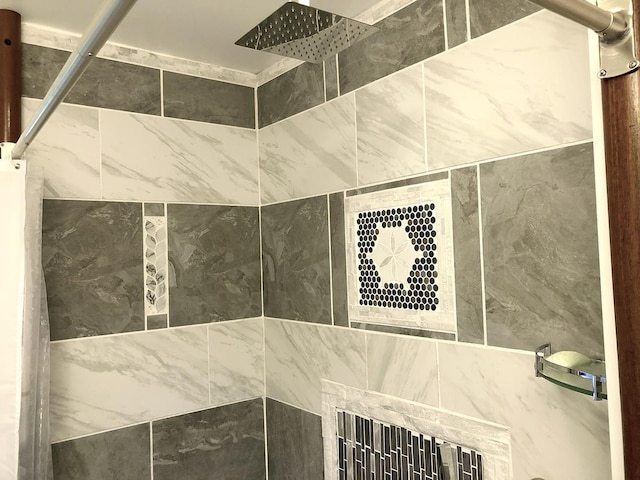 details with a tile shower