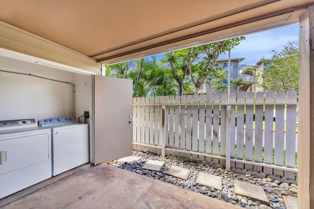 36 Kunihi Ln Unit 213, Kahului, HI 96732 - laundry area featuring washer and dryer and laundry area