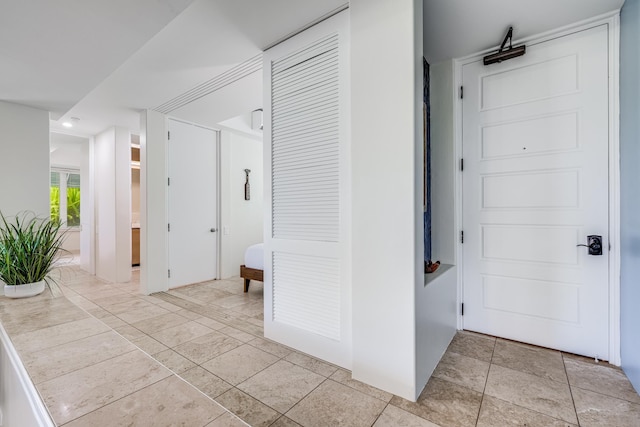 3200 Wailea Alanui Dr Unit 2105, Kihei, HI 96753 - hall featuring recessed lighting