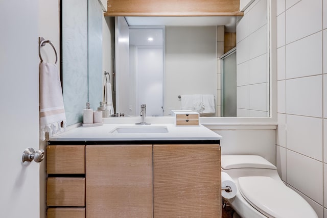 3200 Wailea Alanui Dr Unit 2105, Kihei, HI 96753 - bathroom featuring vanity and an enclosed shower