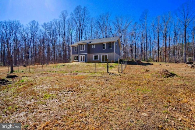 view of front of property with a front lawn