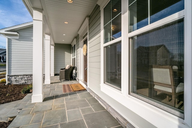 view of patio / terrace with covered porch