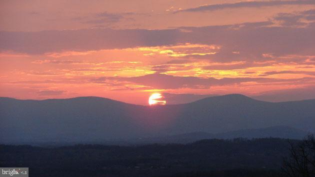 view of mountain feature