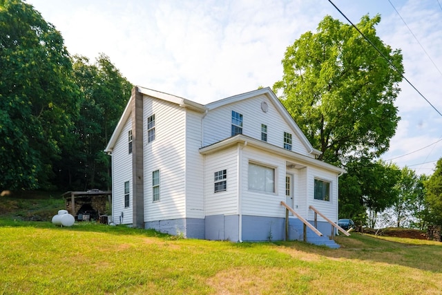 exterior space with a front yard