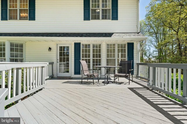 deck featuring cooling unit