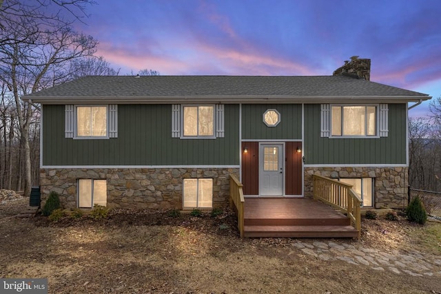 view of split foyer home