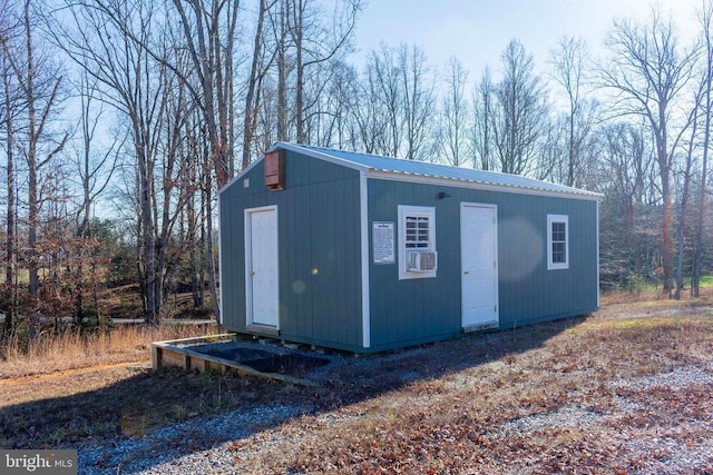 view of outdoor structure with cooling unit