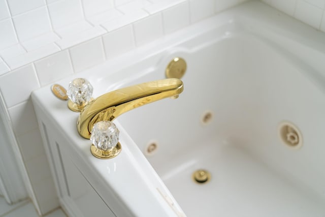 details featuring a whirlpool tub