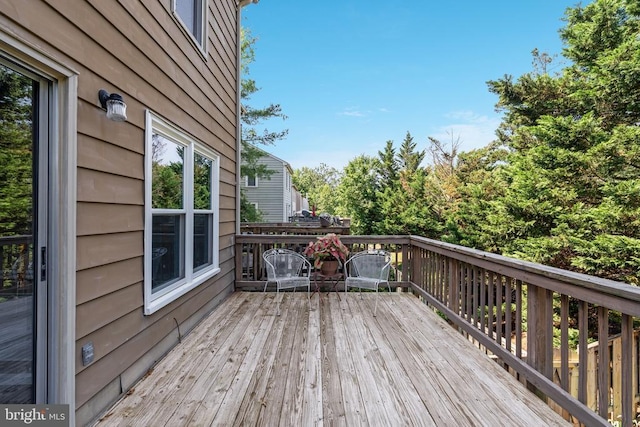 10718 Brice Ct, Fredericksburg, VA 22407 - view of wooden deck