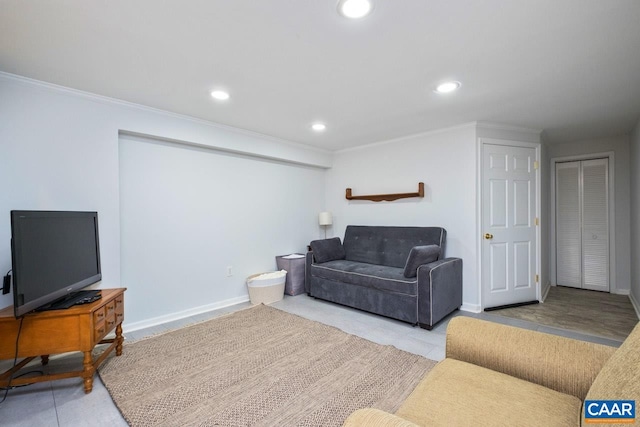 168 Lakeland Ln, Faber, VA 22938 - living room with ornamental molding and recessed lighting