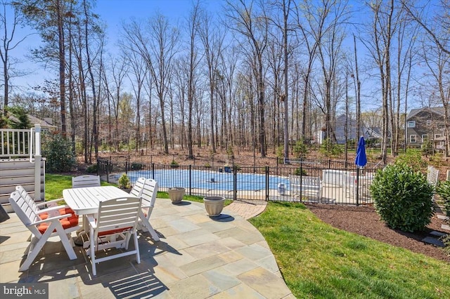 11135 Vanderbilt Cv, Spotsylvania, VA 22551 - view of patio with fence and outdoor dining area