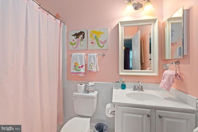 11135 Vanderbilt Cv, Spotsylvania, VA 22551 - bathroom featuring toilet, vanity, and a shower with curtain