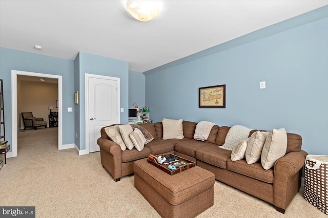 11135 Vanderbilt Cv, Spotsylvania, VA 22551 - living room with light carpet and baseboards
