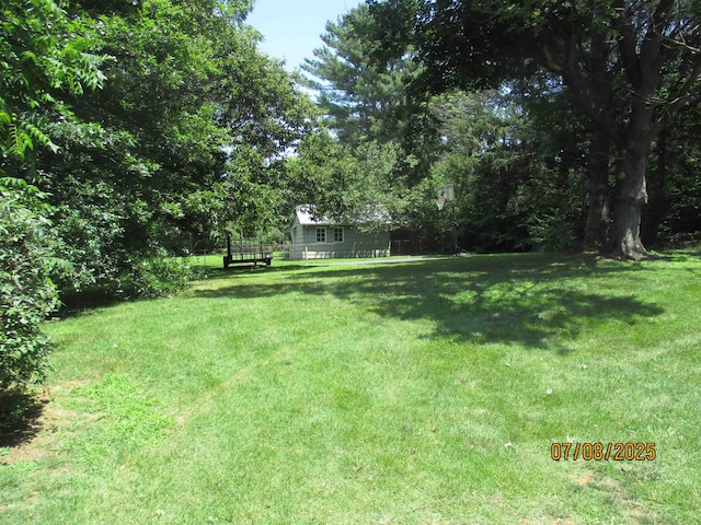 835 Rosser Ave, Waynesboro, VA 22980 - view of grassy yard